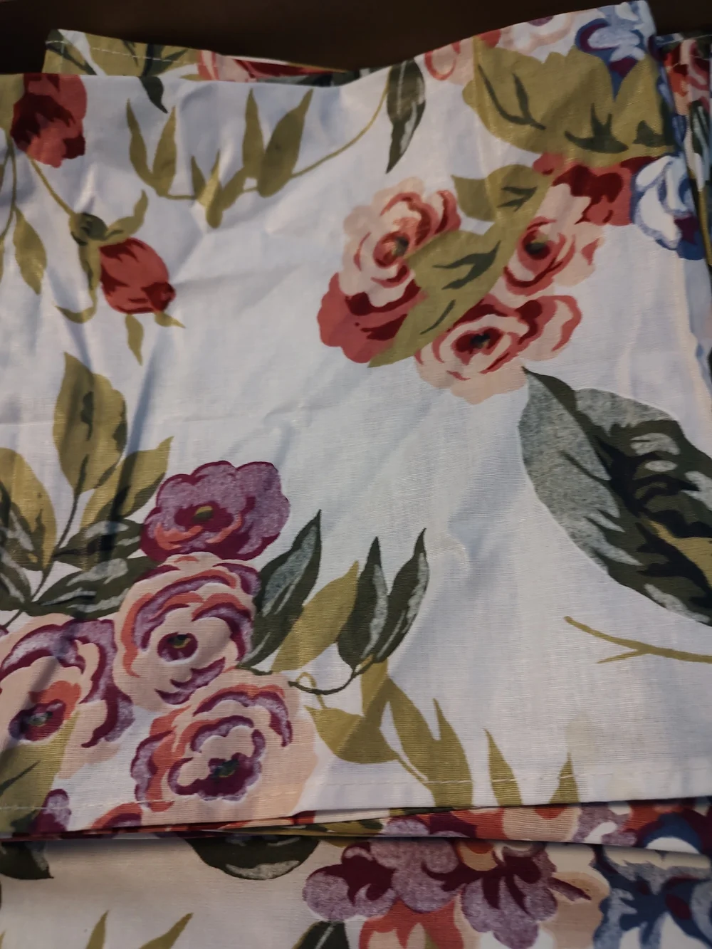 Victorian Floral Placemats, Napkins, & Napkin Rings